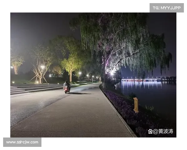 多特蒙德报价图卢兹后卫克雷斯维尔谈判中 低于市场估值仍在持续进行 多特蒙德报价图卢兹后卫克雷斯维尔谈判中 低于市场估值仍在持续进行